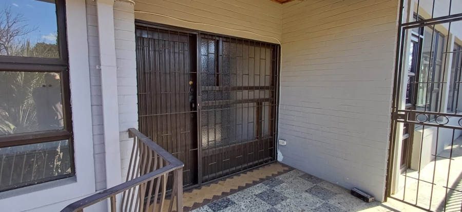 9 Bedroom Property for Sale in Hospitaalheuwel Free State